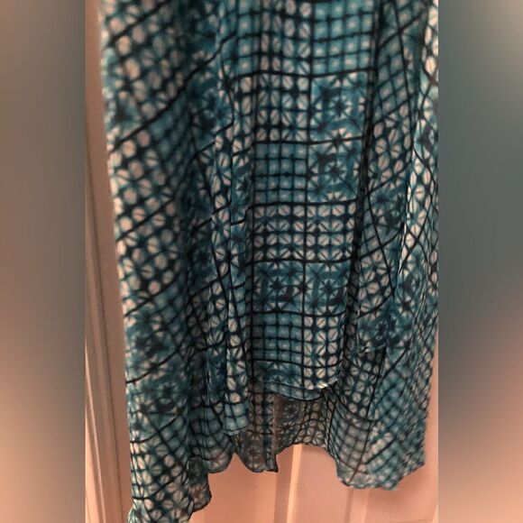 NWT Tommy Hilfiger Teal Blue Chiffon Sleeveless V-Neck Front Rise Dress Size: 6 - Picture 5 of 9